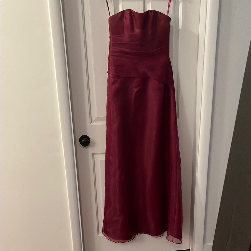 Elegant Raspberry Strapless Dress